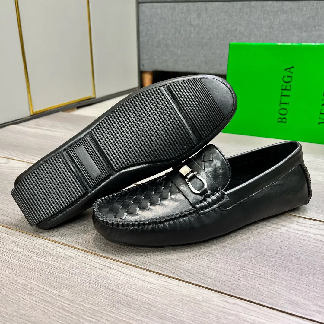 Factory price: 400💰BV new men's shoes original replica👉👉High-end men's casual beanie shoes/💞driving shoes! 🔊Upper imported cowhide woven, ☑️Sheepskin lining, one-step design, light and smart ☮☮Suitable for all kinds of travel, exclusive new style, real shot, size 38-44, (45 can be customized)